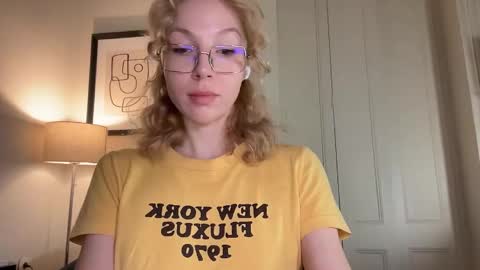 Mila online show from 24, 2, 2026