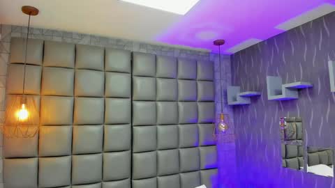 Milena  online show from 28, 1, 2025