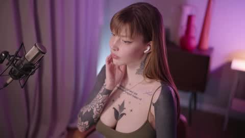 Snapshot of mileeena chatting on 4, 1, 2025 M Telegram mamagotachannel online show from 4, 1, 2025