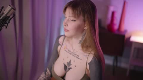 Snapshot of mileeena chatting on 7, 1, 2025 M Telegram mamagotachannel online show from 7, 1, 2025