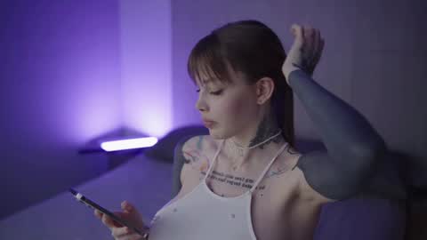 Snapshot of mileeena chatting on 23, 1, 2025 M Telegram mamagotachannel online show from 23, 1, 2025