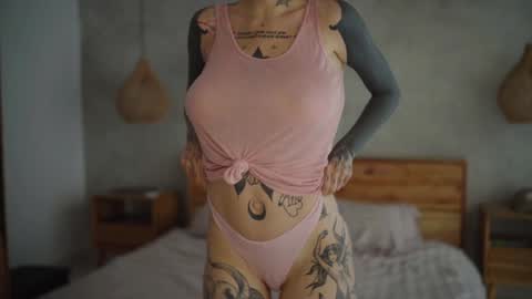 Snapshot of mileeena chatting on 4, 2, 2025 M Telegram mamagotachannel online show from 4, 2, 2025