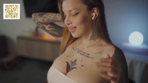 Snapshot of mileeena chatting on 5, 10, 2025 M Telegram mamagotachannel online show from 5, 10, 2025