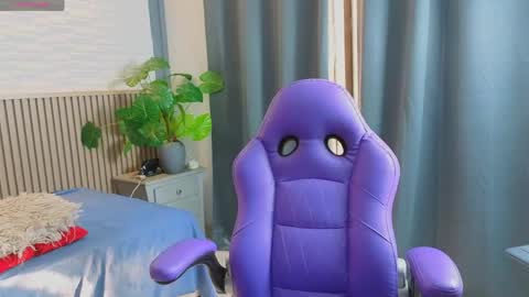 milena_lawson online show from 17, 4, 2026