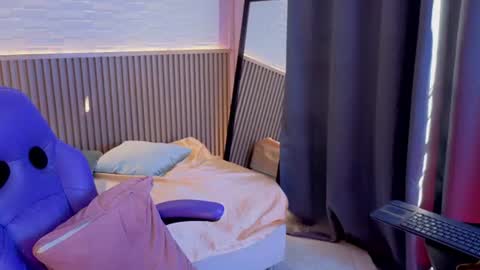Snapshot of milena_lawson chatting on 6, 7, 2026 milena_lawson online show from 6, 7, 2026