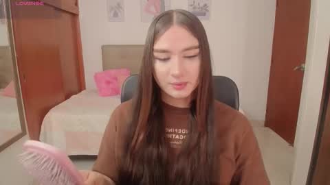 Snapshot of miley_baker chatting on 27, 11, 2025 Miley online show from 27, 11, 2025