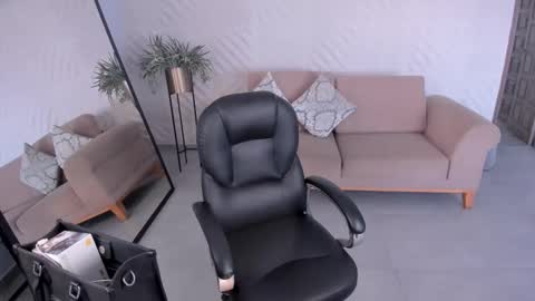 Miley Cruz  IG miley model23 online show from 11, 10, 2025