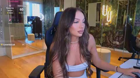 Miley Sin online show from 19, 12, 2025