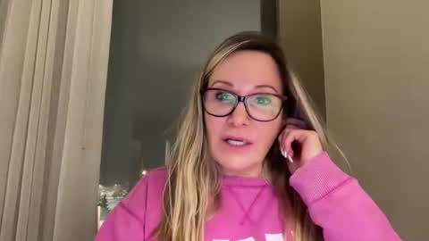 MIlf Goddess online show from 14, 12, 2025