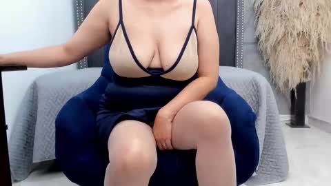 Milf Loven online show from 25, 2, 2026
