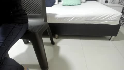 milf_march online show from 27, 4, 2026