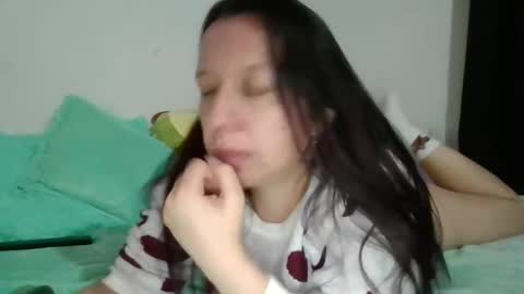 milfevha online show from 18, 1, 2025