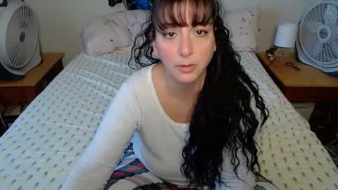 Snapshot of milfmonee chatting on 9, 10, 2025 MILF Monee online show from 9, 10, 2025