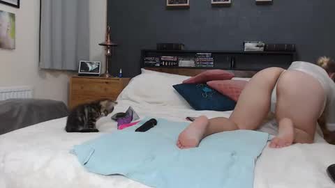 milfyanddaddy online show from 26, 9, 2025