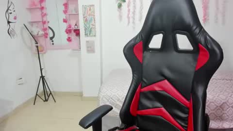 mili_fit11 online show from 10, 10, 2025