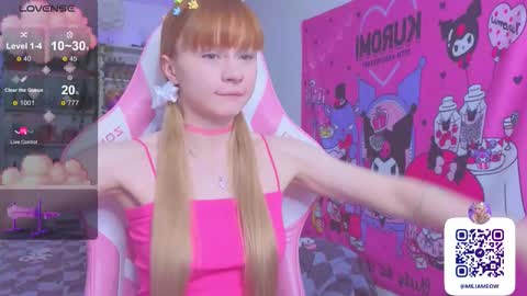 Snapshot of miliameow chatting on 11, 9, 2025 Milia online show from 11, 9, 2025