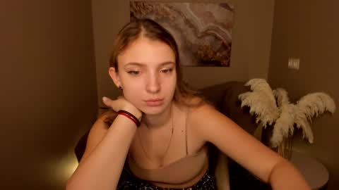 milinafox online show from 25, 9, 2025