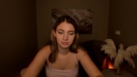 milinafox online show from 1, 10, 2025