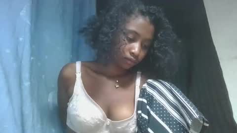 Snapshot of milinasy chatting on 19, 3, 2026 milinasy online show from 19, 3, 2026