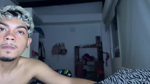 Snapshot of milixxht chatting on 12, 3, 2026 milixxht online show from 12, 3, 2026