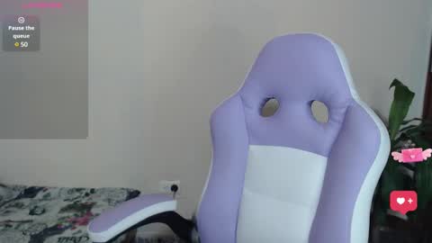 Snapshot of milk_little4u chatting on 28, 1, 2025 luci online show from 28, 1, 2025