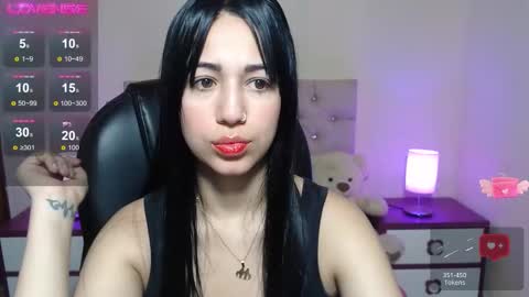 Snapshot of milk_little4u chatting on 27, 10, 2025 luci online show from 27, 10, 2025