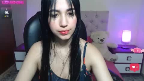 Snapshot of milk_little4u chatting on 25, 11, 2025 luci online show from 25, 11, 2025