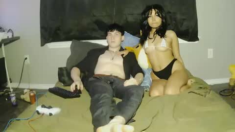 Snapshot of milkandhoneybby chatting on 10, 10, 2025 Honey online show from 10, 10, 2025