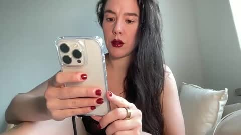 Milk online show from 20, 2, 2025