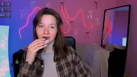 Mila online show from 13, 3, 2026