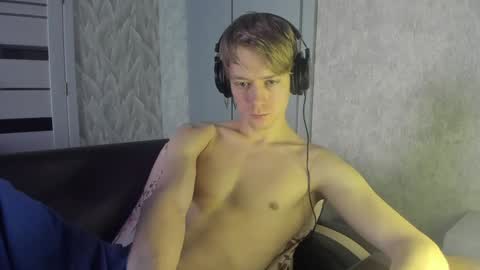 Isaac online show from 30, 1, 2025