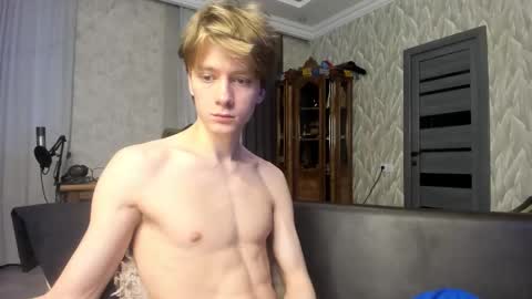 Isaac online show from 8, 2, 2026