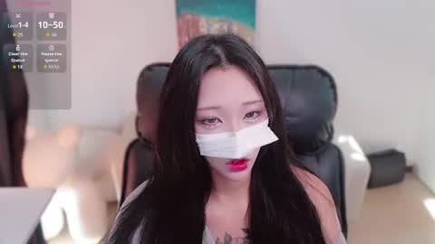 Snapshot of milksola chatting on 4, 8, 2026 milksola online show from 4, 8, 2026