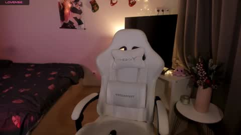 Lisa online show from 25, 12, 2024