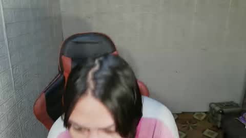 Snapshot of milkycumnel23 chatting on 5, 3, 2026 NEL 23 online show from 5, 3, 2026