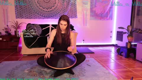 milla_milla online show from 29, 12, 2024