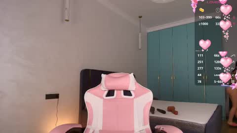 millaa_bella online show from 26, 4, 2026