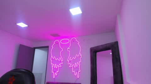 Snapshot of miller_silvana chatting on 15, 4, 2026 miller_silvana online show from 15, 4, 2026