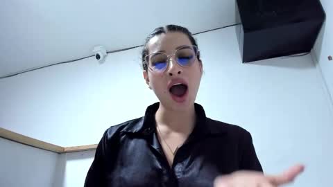 Snapshot of miller_sweet chatting on 4, 3, 2026 Aleja online show from 4, 3, 2026