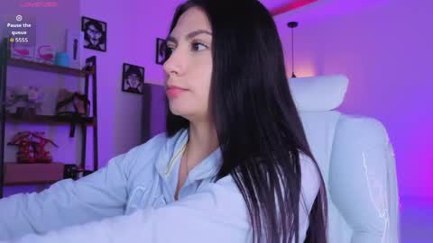 miller_vanessa_ online show from 23, 4, 2026