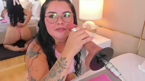 Snapshot of millerchloe chatting on 30, 4, 2026 Chloe Miller online show from 30, 4, 2026