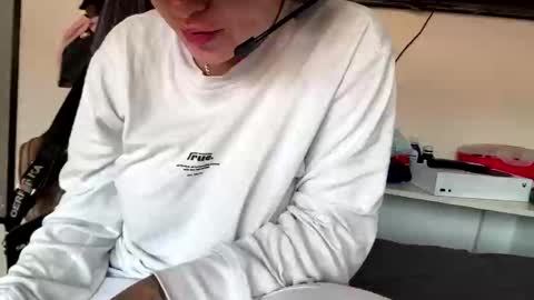 Im girl my name is Johana  online show from 31, 10, 2025