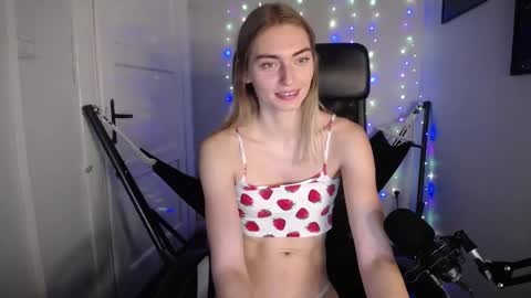 millie_lacroix online show from 2, 12, 2024