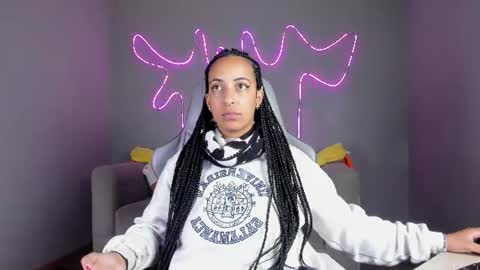 millie_volturi online show from 22, 6, 2026