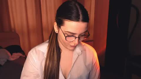 Snapshot of milliedoll chatting on 5, 5, 2026 Millie online show from 5, 5, 2026