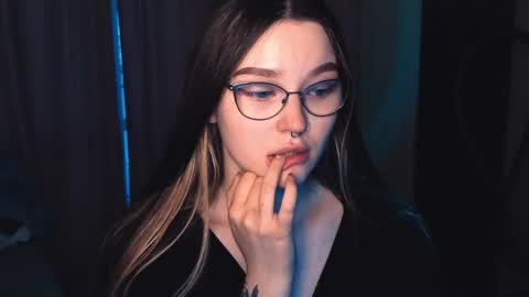 Snapshot of milliedoll chatting on 6, 5, 2026 Millie online show from 6, 5, 2026