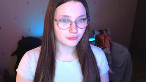 Snapshot of milliedoll chatting on 20, 5, 2026 Millie online show from 20, 5, 2026