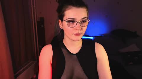 Snapshot of milliedoll chatting on 28, 5, 2026 Millie online show from 28, 5, 2026