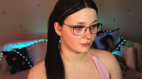 Snapshot of milliedoll chatting on 4, 6, 2026 Millie online show from 4, 6, 2026
