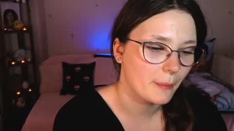 Snapshot of milliedoll chatting on 10, 6, 2026 Millie online show from 10, 6, 2026